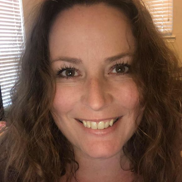 Meet your Posher, Patti - Picture 1 of 1